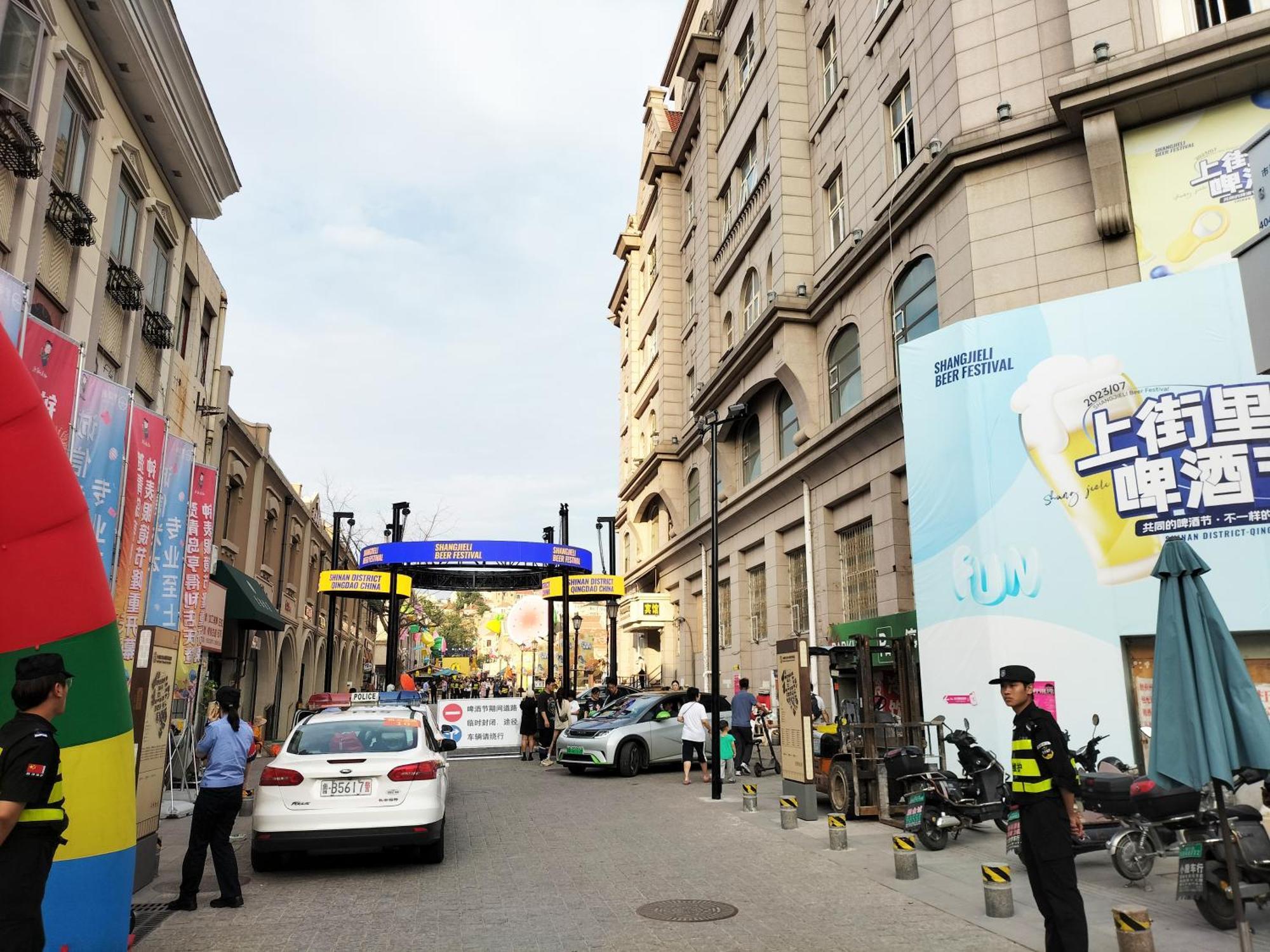Hua Qi Kaiserdom Hotel Zhongshan Road St Michael'S Cathedral And Zhanqiao Pier Qingdao Luaran gambar
