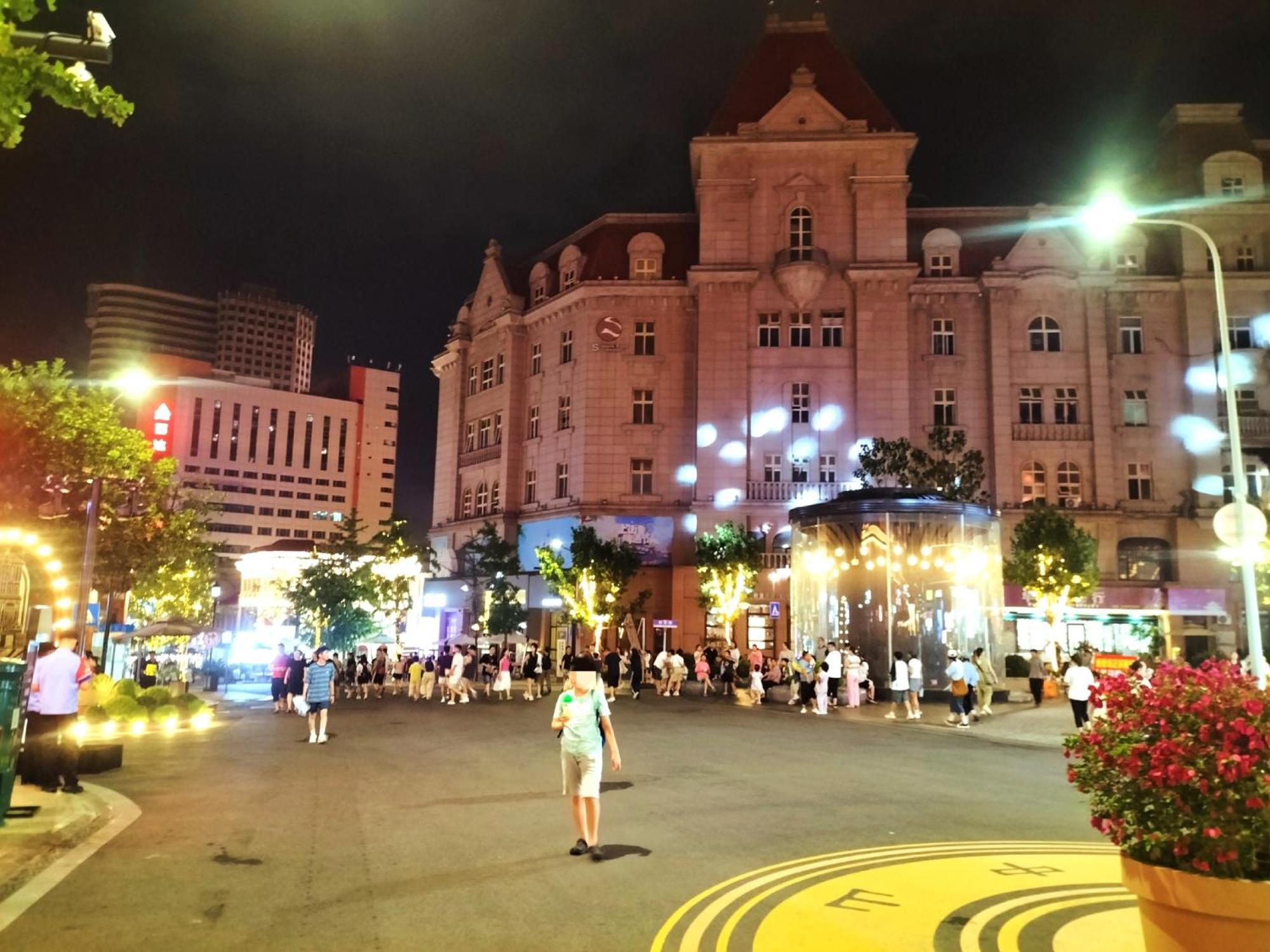 Hua Qi Kaiserdom Hotel Zhongshan Road St Michael'S Cathedral And Zhanqiao Pier Qingdao Luaran gambar