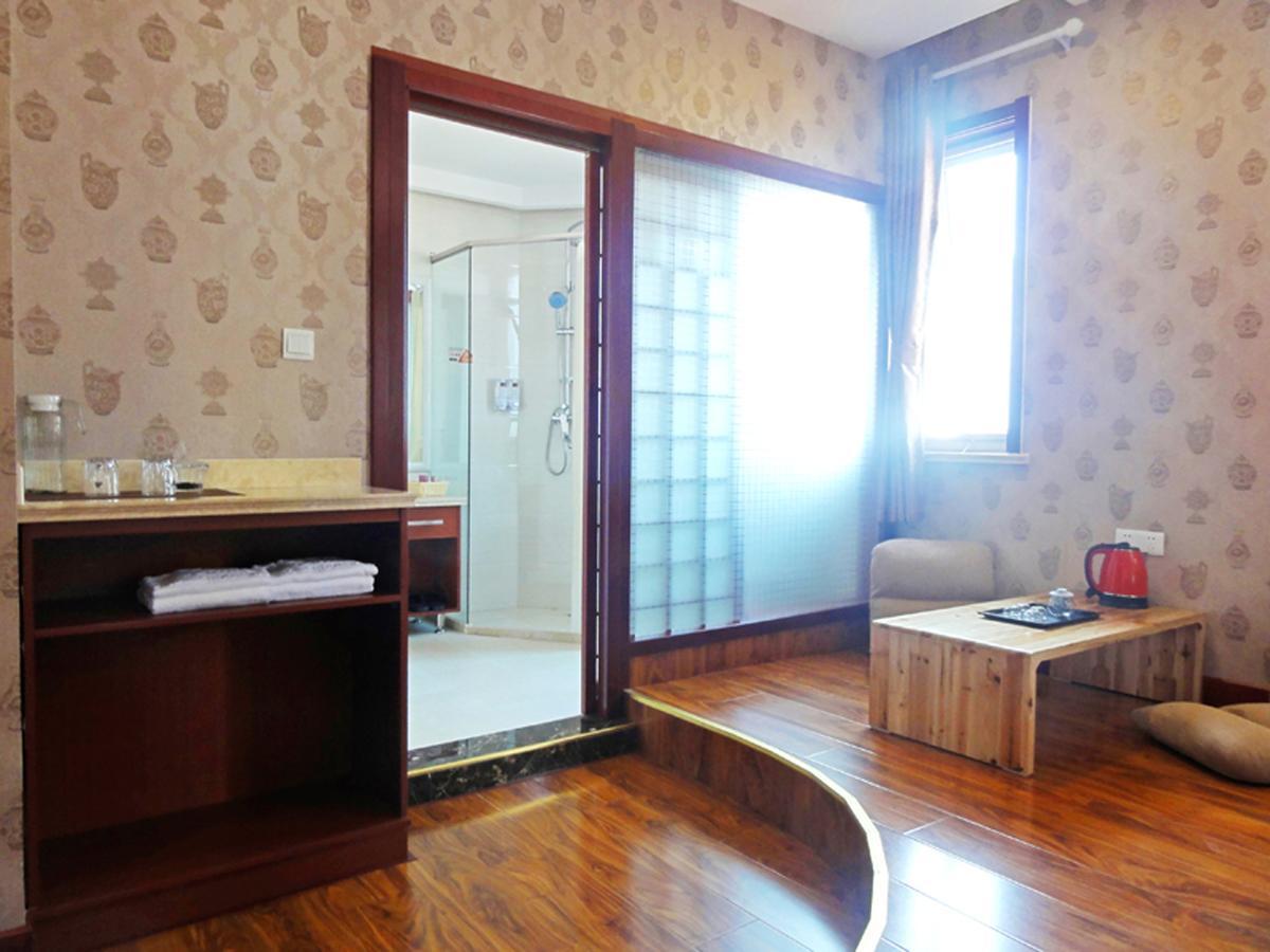 Hua Qi Kaiserdom Hotel Zhongshan Road St Michael'S Cathedral And Zhanqiao Pier Qingdao Luaran gambar