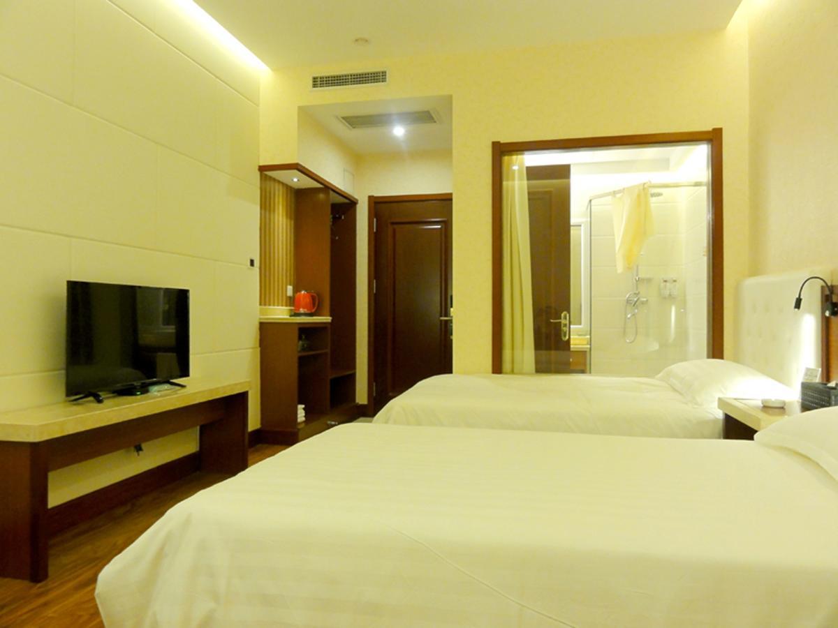 Hua Qi Kaiserdom Hotel Zhongshan Road St Michael'S Cathedral And Zhanqiao Pier Qingdao Luaran gambar