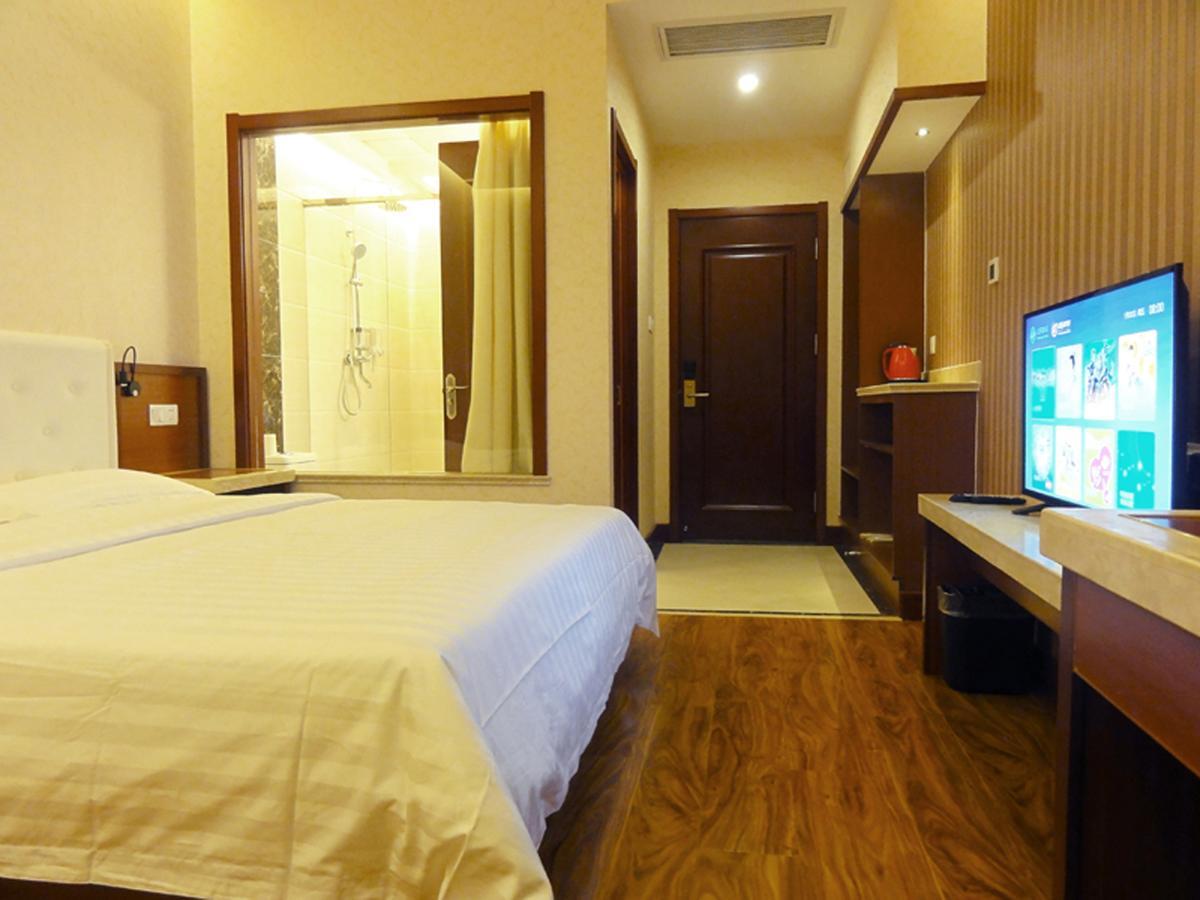 Hua Qi Kaiserdom Hotel Zhongshan Road St Michael'S Cathedral And Zhanqiao Pier Qingdao Luaran gambar