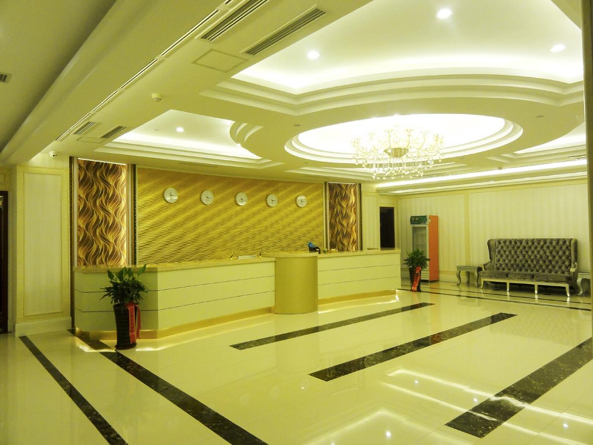 Hua Qi Kaiserdom Hotel Zhongshan Road St Michael'S Cathedral And Zhanqiao Pier Qingdao Luaran gambar